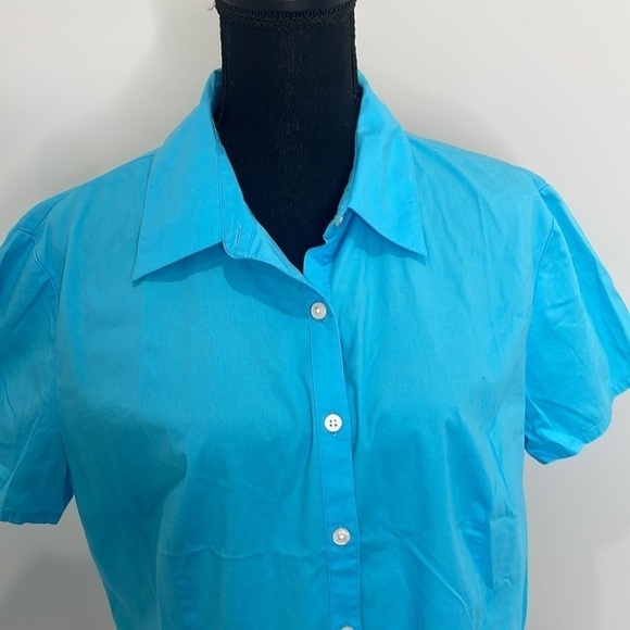 St. John’s Bay Blue Stretch Button Up - Picture 2 of 6
